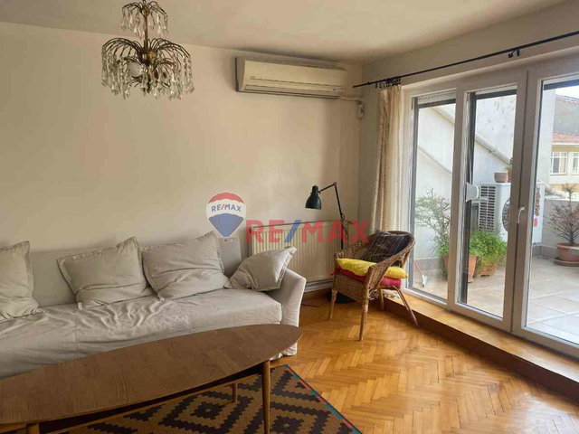 MODA HACI ŞÜKRÜ SOKAK KİRALIK EŞYALI TERAS KATI 2+1 DAİRE