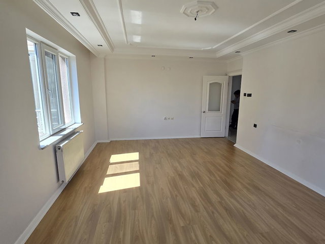*AFYONKARAHİSAR GAZİ MAH. BERRA SİTESİ 120 M² 3+1 SATILIK DAİRE*