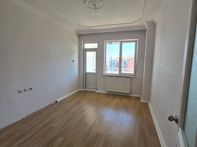 *AFYONKARAHİSAR GAZİ MAH. BERRA SİTESİ 120 M² 3+1 SATILIK DAİRE*