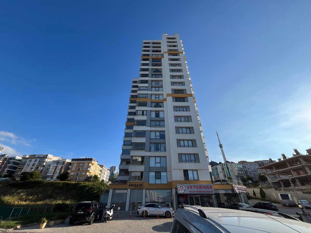 ATAZADE KONUTLARI | TRAMVAYA CEPHE | 220M2 | 4+1 SATILIK DAIRE!