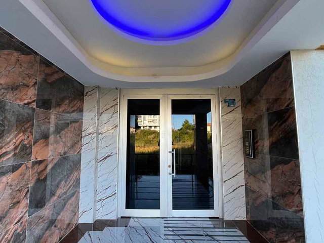 ATAZADE KONUTLARI | TRAMVAYA CEPHE | 220M2 | 4+1 SATILIK DAIRE!