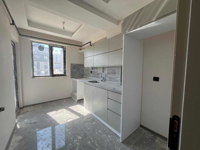 SITE İÇERISINDE | BULVARA CEPHE | UYGUN FIYAT SIFIR KIRALIK 2+1