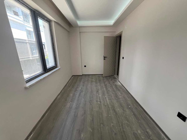 SITE İÇERISINDE | BULVARA CEPHE | UYGUN FIYAT SIFIR KIRALIK 2+1