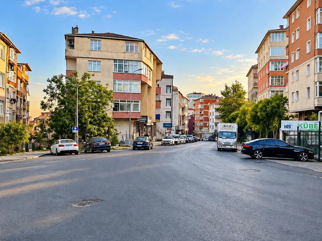 KAYNARCA’DA MERKEZİ KONUMDA BAKIMLI 2+1 DAİRE