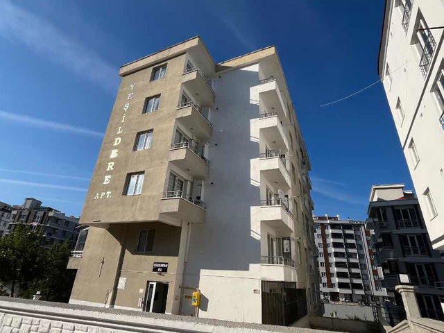 KÖRFEZ TRAMVAY'A 250 METRE MESAFEDE 1+1