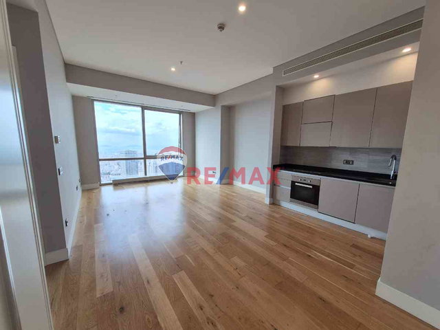 ATAŞEHİR METROPOL İSTANBUL'DA DENİZ,ADALAR MANZARALI KİRALIK 2+1