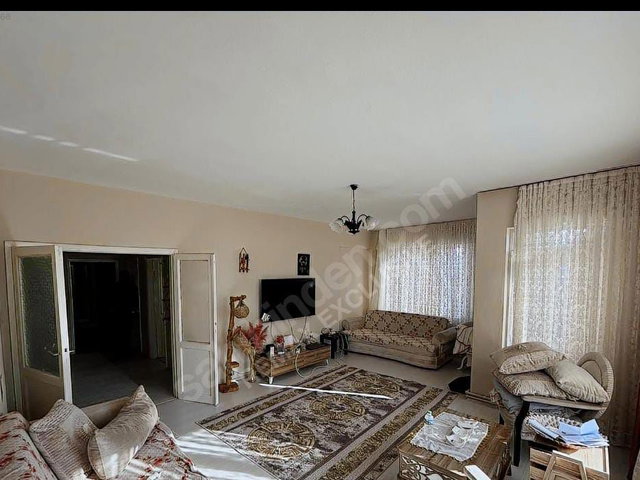 3+1 YATIRIMLIK KİRACILI GÖLCÜK MERKEZDE FIRSAT DAİRE