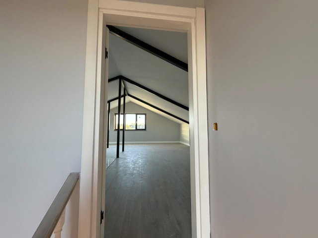 TUZLA TEPEÖREN VADİ KONAKLARI 1010 M2 ARSA İÇERİSİNDE 8+2 BAHÇELİ İSKANLI VİLLA