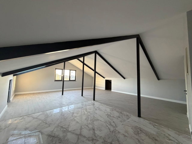 TUZLA TEPEÖREN VADİ KONAKLARI 1010 M2 ARSA İÇERİSİNDE 8+2 BAHÇELİ İSKANLI VİLLA