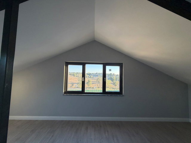 TUZLA TEPEÖREN VADİ KONAKLARI 1010 M2 ARSA İÇERİSİNDE 8+2 BAHÇELİ İSKANLI VİLLA