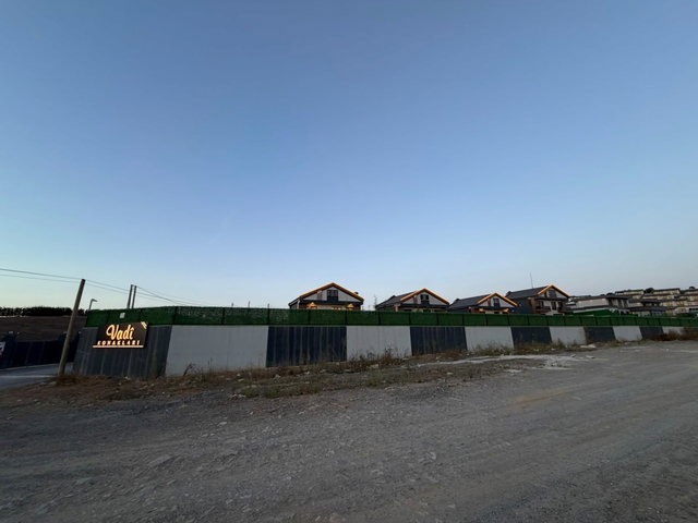 TUZLA TEPEÖREN VADİ KONAKLARI 1010 M2 ARSA İÇERİSİNDE 8+2 BAHÇELİ İSKANLI VİLLA