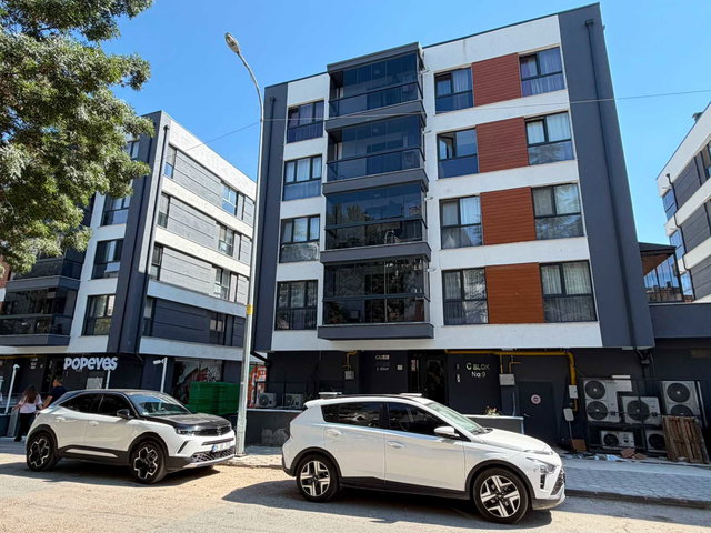 REMAX MOD'DAN İSMET İNÖNÜ 2 CADDESİNDE KİRALIK 2+1 DAİRE