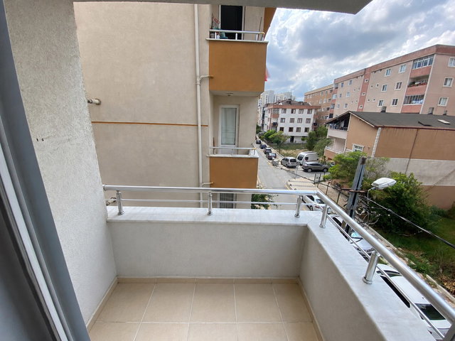 SANCAKTEPE MECLİS MAH. METROYA 5 DAKİKA FERAH 2+1 SATILIK DAİRE