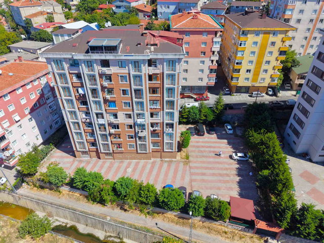 REMAX ASHİLL ÜMRANİYE ADEM YAVUZ DA METRO YAKINI SATILIK 2+1 DAİRE