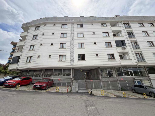 MALTEPE GİRNE MAH’DE ULAŞIMA YAKIN, BALKONLU 2+1 KİRALIK DAİRE