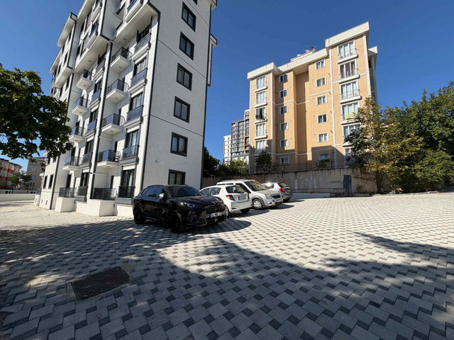 KARTAL YAKACIK'TA GÜMÜŞINAR MAH.SIFIR 2+1 GIRIŞ KAT KIRALIK DAIRE