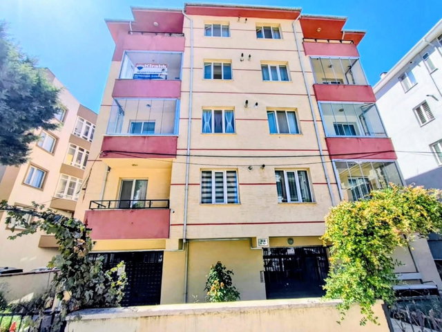 RE/MAX MOD'DAN KARINCA ANAOKULU SOKAĞI BAKIMLI 3+1 KİRALIK DAİRE