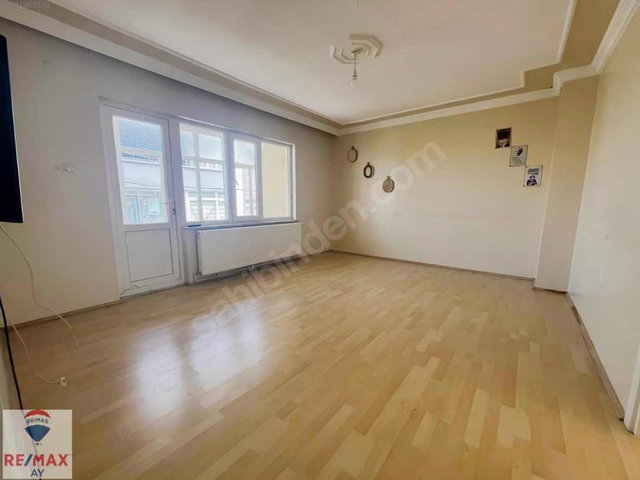 ARAKAT BAKIMLI MASRAFSIZ GENİŞ 2+1 DAİRE