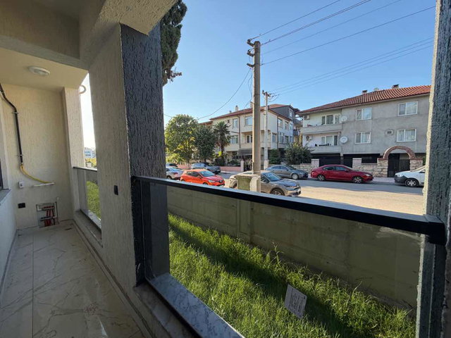 KAPALI SPOR SALONU KARŞISI BAHÇELİ KİRALIK 2+1 SIFIR DAİRE
