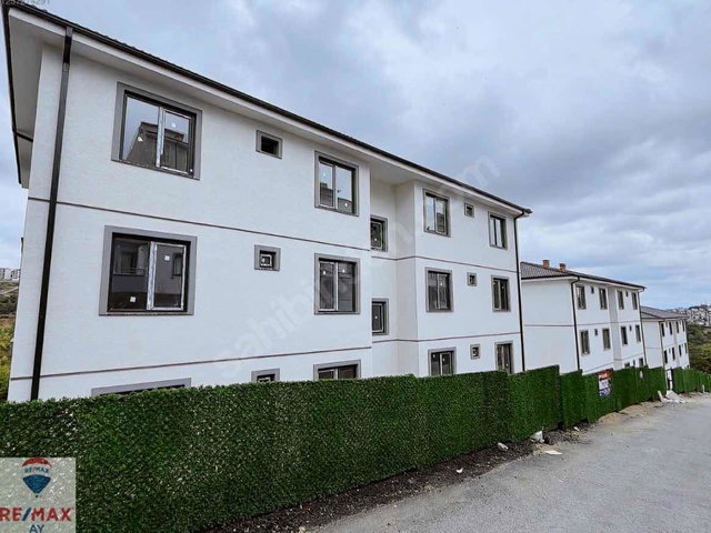 DOĞA MANZARALI GENİŞ ASANSÖRLÜ KİRALIK 2+1 DAİRE