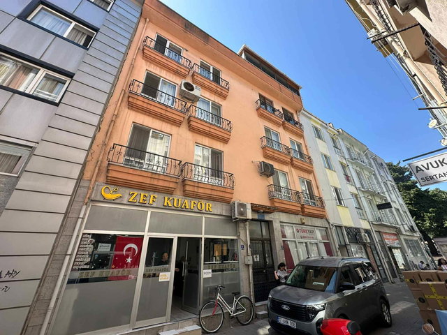ÇANAKKALE MERKEZ BELEDIYE KARŞISI EŞYALI KIRALIK 2+1 DAIRE