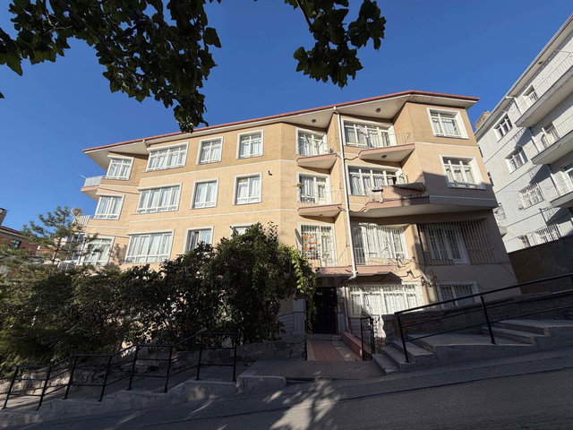 CEBECİ DORUĞU'NDA MÜKEMMEL KONUM KATTA MASRAFSIZ 3+1 SATILIK