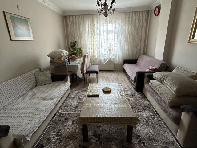 ÜMRANİYE CEMİL MERİÇ’TE 2+1 | 110 M² BRÜT | BALKONLU | DOĞALGAZ KOMBİLİ | KİRACILI