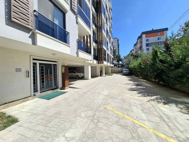 ESENKENT GOLDEN PARK SİTESİ METROYA YÜRÜME MESAFESİ SATILIK 3+1 DAİRE
