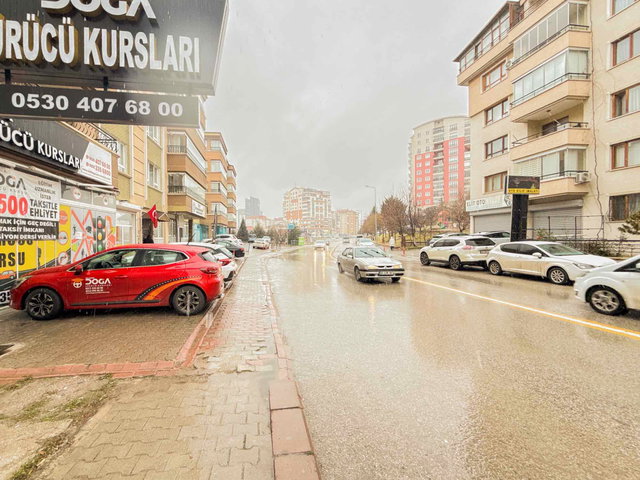 HASTANE VE METROYA YAKIN GENİŞBALKONLU BAKIMLI SATILIK 3+1 DAİRE