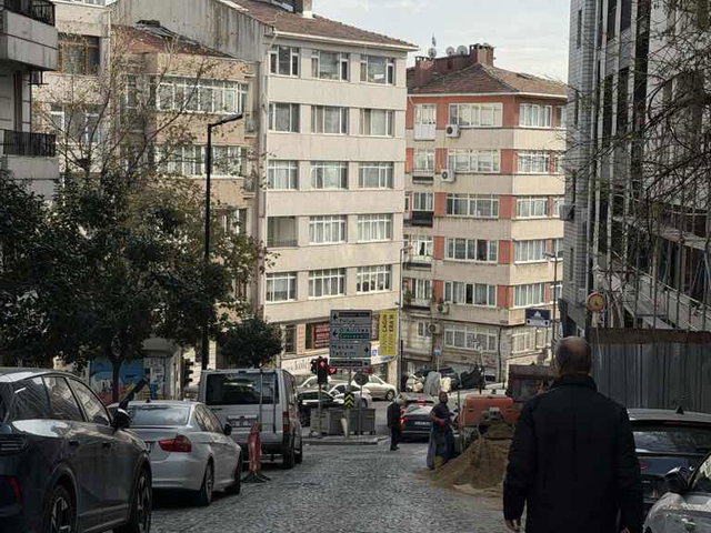 BESİKTAS HUSREV GEREDE CAD SATİLİK GENİS 1+1