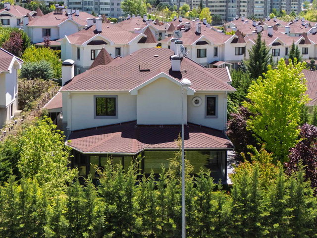 ADAPARK-1DE GENİŞ BAHÇELİ KİRALIK 5+2 VİLLA