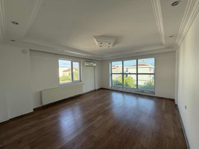 GÜZEL YALI MAHALLESİ SAHİL BANDINDA DENİZE ÇOK YAKIN SATILIK DUBLEKS DAİRE