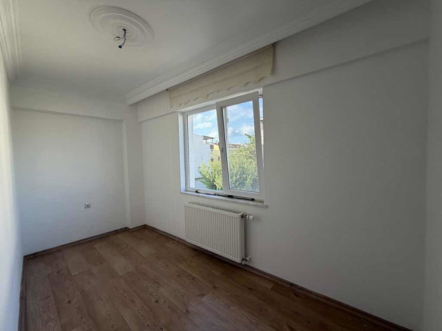 GÜZEL YALI MAHALLESİ SAHİL BANDINDA DENİZE ÇOK YAKIN SATILIK DUBLEKS DAİRE