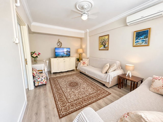KARŞIYAKA BAHÇELİEVLER’DE 3+1 | 105 M² | 2 BALKON | GİRİŞ KAT