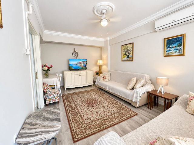 KARŞIYAKA BAHÇELİEVLER’DE 3+1 | 105 M² | 2 BALKON | GİRİŞ KAT