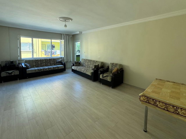 GÖLCÜK ÇİFTLİK MAH. B UYDUKENT SITESINDE 3+1, 110 M²  YÜKSEK GIRIŞ SATILIK DAİRE