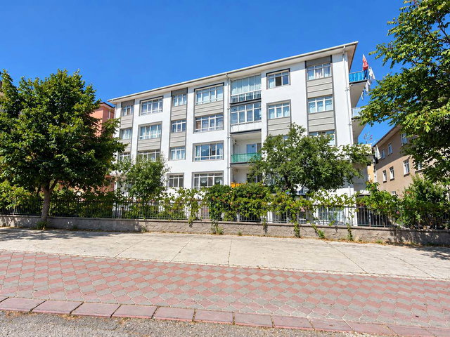 KEÇİÖREN PINARBAŞI’NDA METROYA YAKIN 3+1 KİRALIK DAİRE