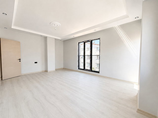 BAHÇEŞEHİR KOLEJİ KARŞISINDA SIFIR 3+1 ASANSÖRLÜ ARA KAT DAİRE