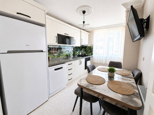 ARAPÇEŞME MAH. MERKEZİ KONUMDA GENİŞ 2+1 ARAKAT DAİRE
