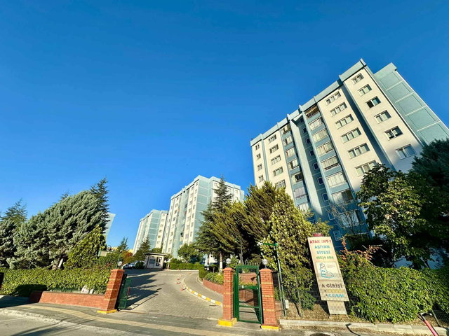 ERYAMAN ATAKENT 1 AŞİYAN SITESINDE CADDE ÜZERINDE  FERAH  3+1 YAPILI FIRSAT DAIRE