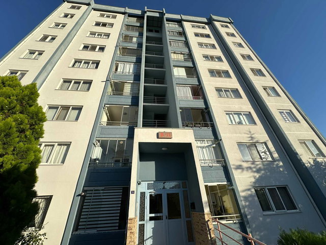 ERYAMAN ATAKENT 1 AŞİYAN SITESINDE CADDE ÜZERINDE  FERAH  3+1 YAPILI FIRSAT DAIRE