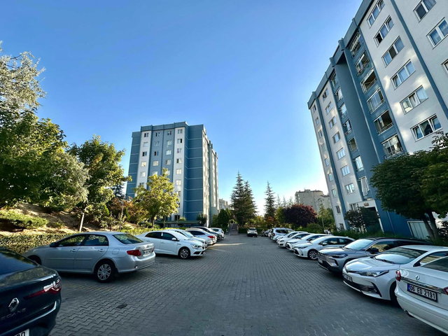 ERYAMAN ATAKENT 1 AŞİYAN SITESINDE CADDE ÜZERINDE  FERAH  3+1 YAPILI FIRSAT DAIRE