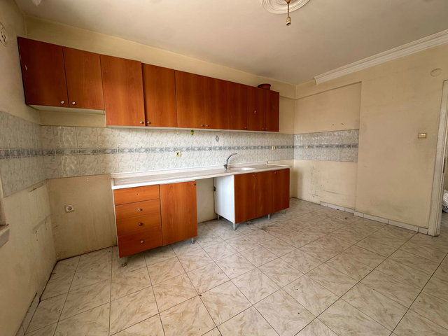 REMAX TOROS'TAN BURCUKENT SİTESİ'NDE CEPHELERİ AÇIK SATILIK 3+1