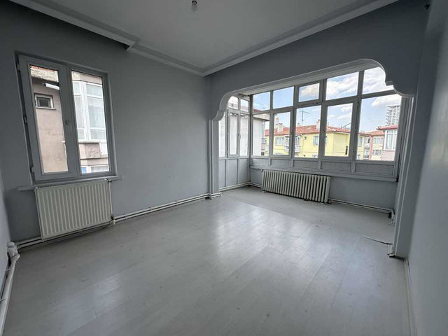 CUMHURİYET MAHALLESİ ÖZERLER CAMİİ KARŞISINDA SATILIK 3+1 DAİRE