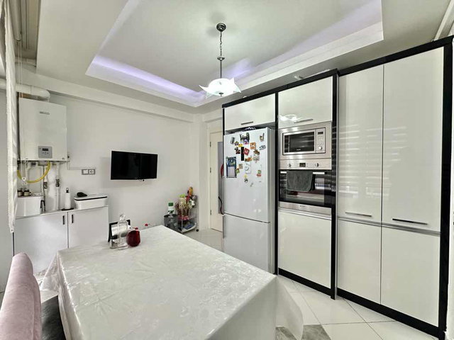 SELÇUKLU MAH. SİTE İÇERİSİNDE ARAKAT 3+1 SATILIK DAİRE