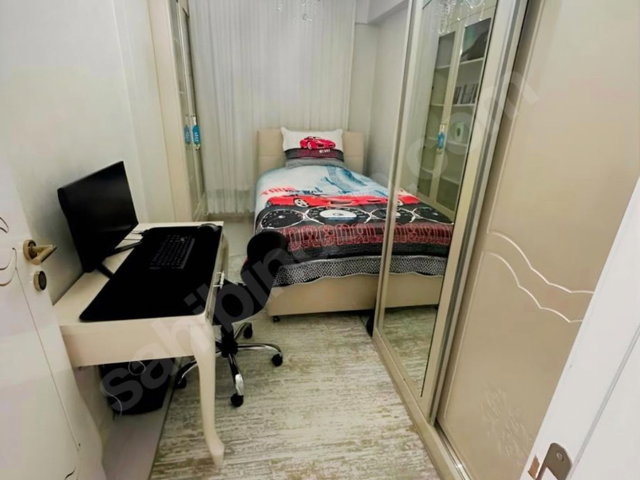 REMAX ÖZGÜR'DEN FISTIKLIK MERKEZ DE GENİŞ 3+1 DAİRE