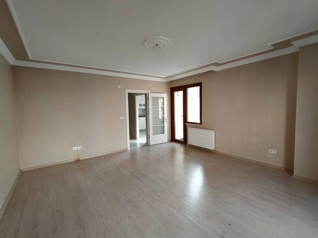 FEVZİÇAKMAK MAHALLESİ E5, METRO VE ÇARŞIYA YAKIN MERKEZİ KONUMDA DAİRE