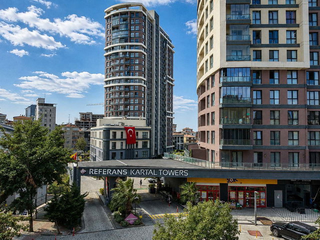 REFERANS KARTAL'DA 8.KATTA HAVUZ & PEYZAJ MANZARALI 60 M² 1+1