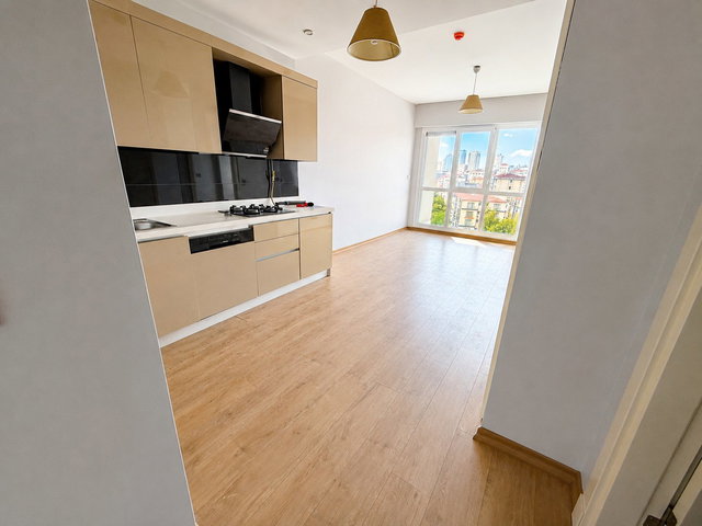 REFERANS KARTAL'DA 8.KATTA HAVUZ & PEYZAJ MANZARALI 60 M² 1+1