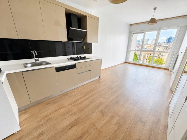 REFERANS KARTAL'DA 8.KATTA HAVUZ & PEYZAJ MANZARALI 60 M² 1+1